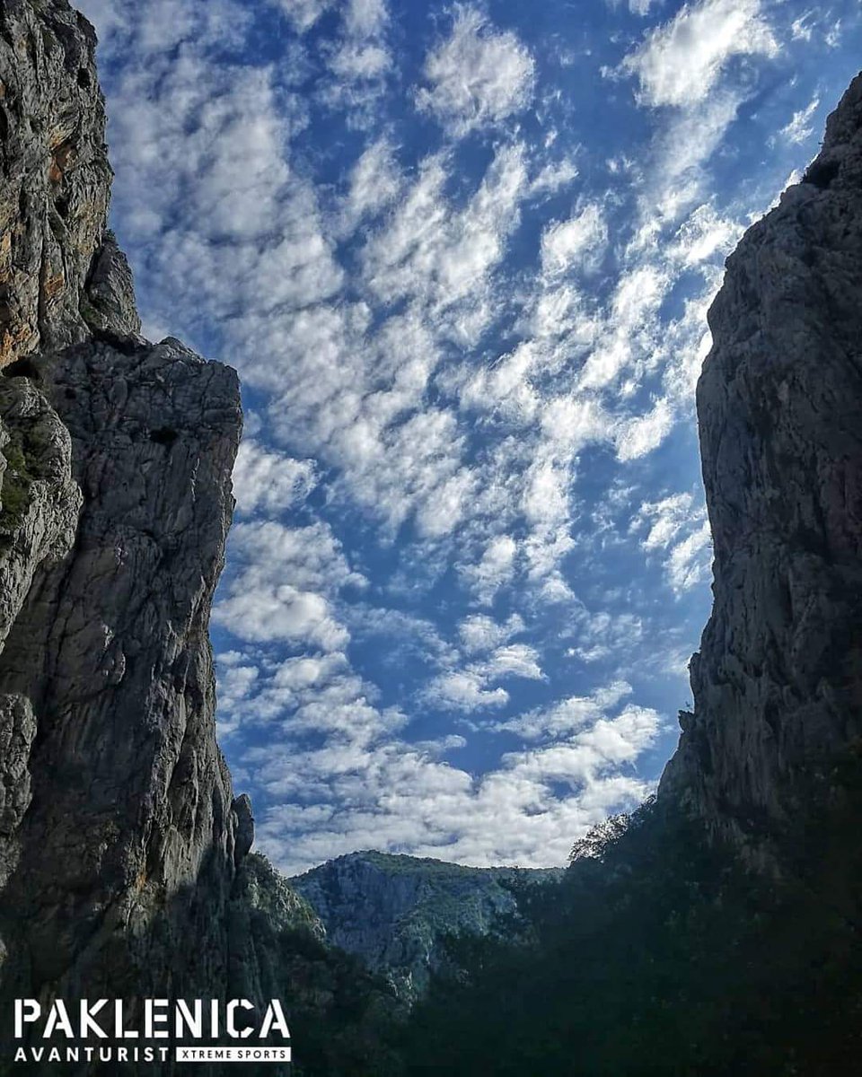 𝕋ℍ𝔼 𝕍𝕀𝔼𝕎 😍⛰️

#mountain #mountains #sky #beautiful #view #scenery #nature #hike #hiking #landscape #clouds #ic_landscapes #mountainview #bestoftoday #nature_seekers #instanature #instanaturelover #landscape_lovers #peak #landscapes #amazing #summit #wilderness