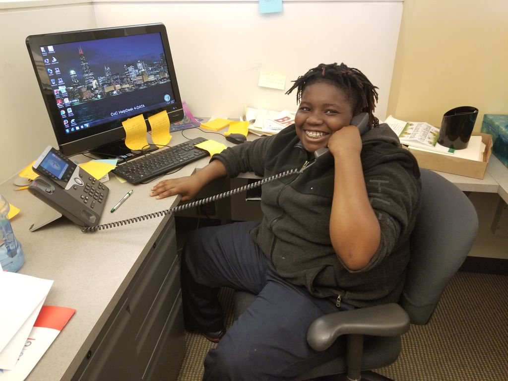 HolyTrinityChi's tweet photo. For Quentin '20, his Friends for a Future internship this summer at @ChiFamSupport is his first experience working in a professional office. "I'm learning to answer emails, talking with people, and forming my communication skills." #HumansofHT #HTExcellence @1summerchicago https://t.co/tVn7YJFiHz