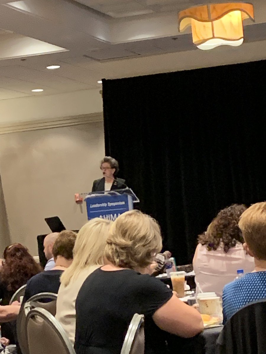 Easterling_S's tweet photo. Kicking off Friday with AHIMA Leadership in Chicago; celebrating HIM - President-Elect @GinnaEvans1 #IgniteHIM #AHIMAleads https://t.co/MDpKGpZkYk