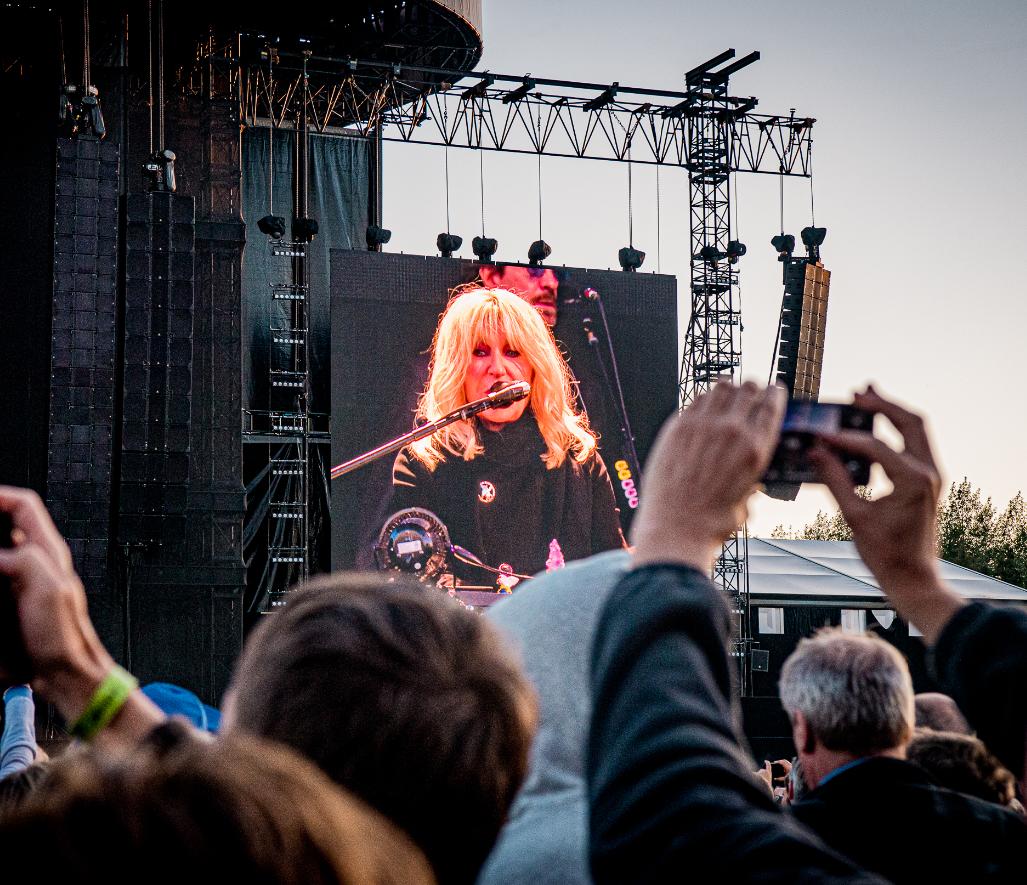 Happy birthday today to Christine Anne Perfect, aka Christine McVie!   