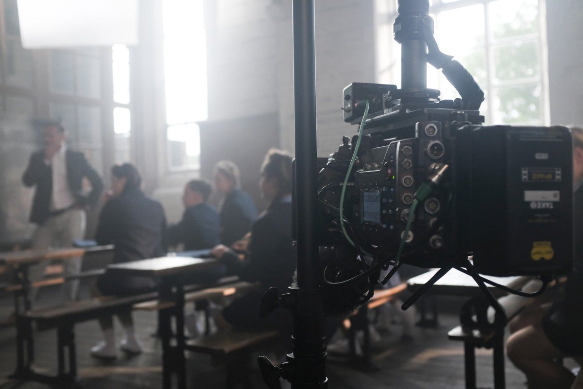Take2FilmsUK's tweet photo. Our ARRI Alexa SXT with Zeiss Uncoated Superspeeds, underslung for low steadicam shots on a recent music video shoot. The Alexas ability to flip the image in-camera makes switching between high and low mode much easier #Take2Films #MusicVideo https://t.co/nbVsASZIzy