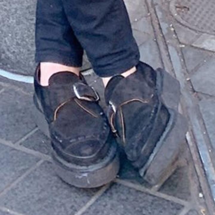 dixiegyeom's tweet photo. Up until this point we needed him to clean his camera. Now its #cleanyourshoes https://t.co/6ZEMWdzM6e