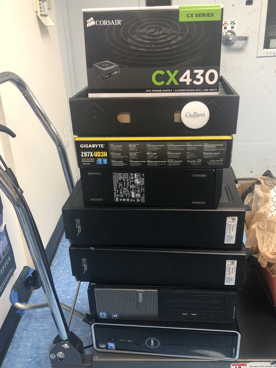 deanmorell's tweet image. The #GPCompSci Ss from @GulliverSchools are proud to form a partnership with @miamiseniorhigh’s R-Tech initiative and #CSTAMiami in an effort to promote #STEM to underserved areas of Miami-Dade using hardware via #OperationRecycleRefurbish #gslearning #CSForAll