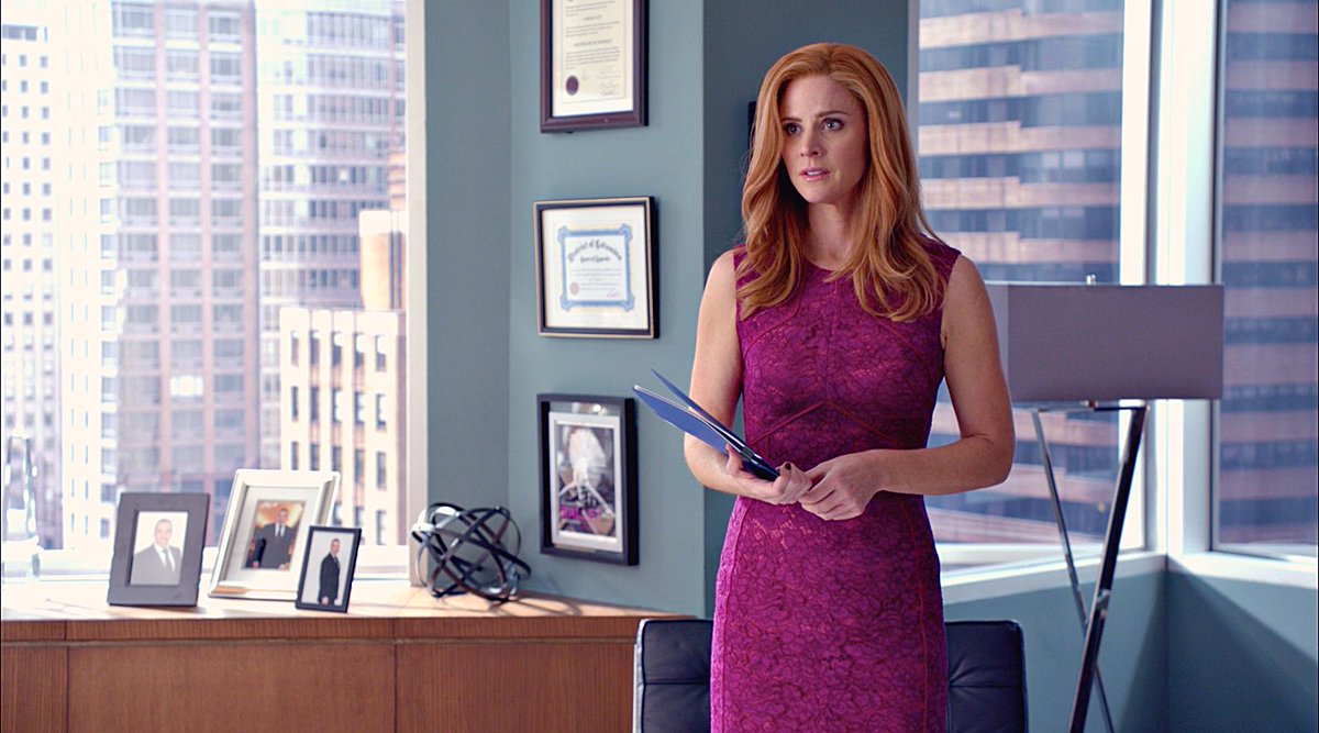 Гостеприимство современное. Путешественники в отеле. Бутик отель мона лобня официальный сайт. Hotel логотип. Выбранную guest.