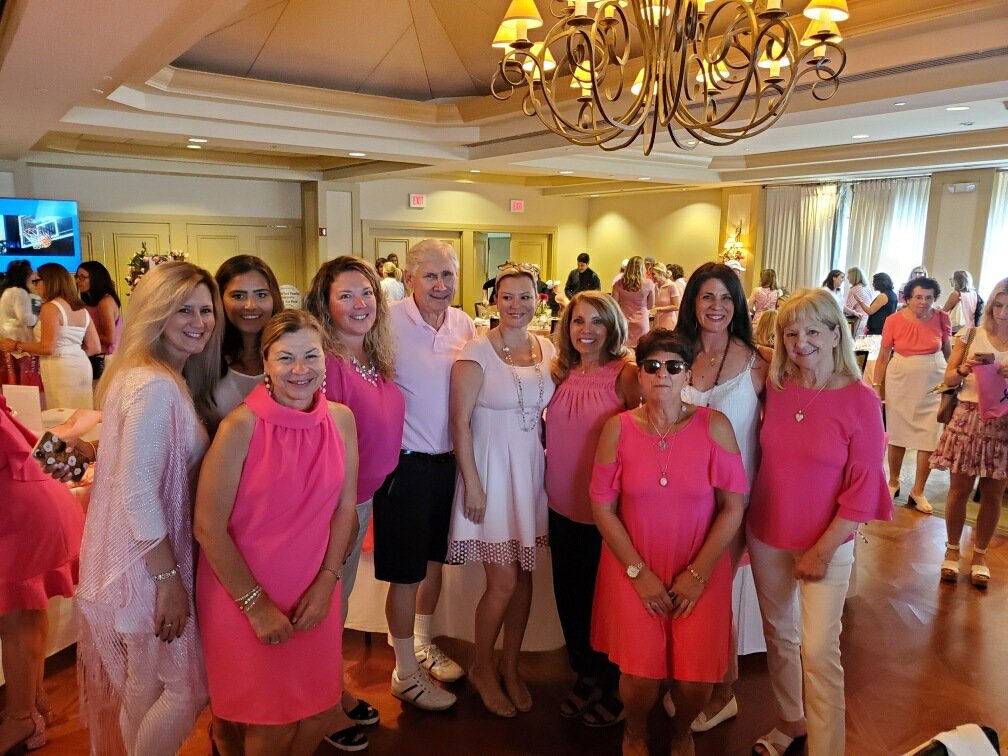 Great time at the Play for P.I.N.K. golf tournament on Wednesday at Shackamaxon to raise money for the Breast Cancer Research Foundation. Remembering my wife Geri and Rose Checchio who both succumbed to breast cancer. Good to see Rose's sister Angela and her friends.