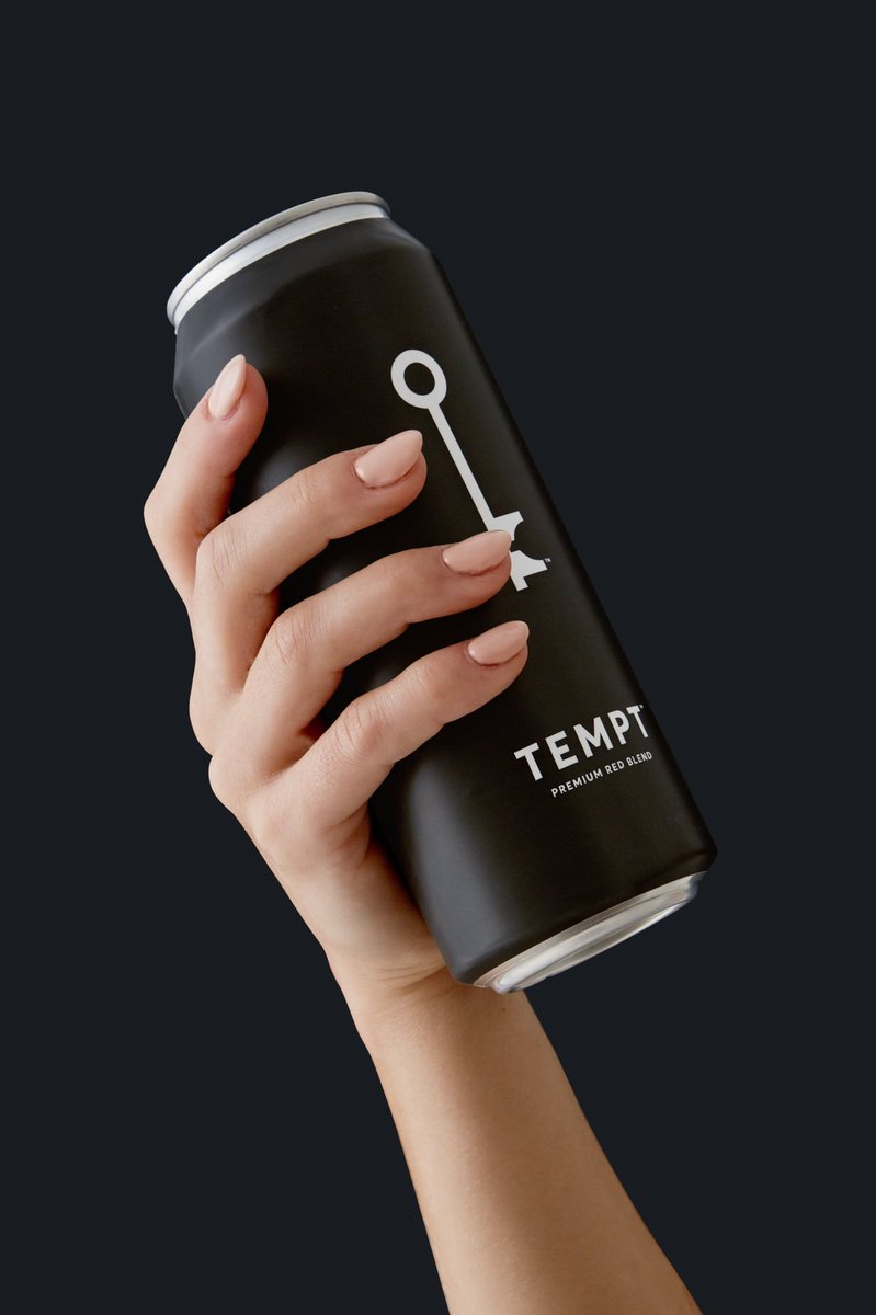 Something to think about next time you lose the cork in the bottle. #screwthecork⠀