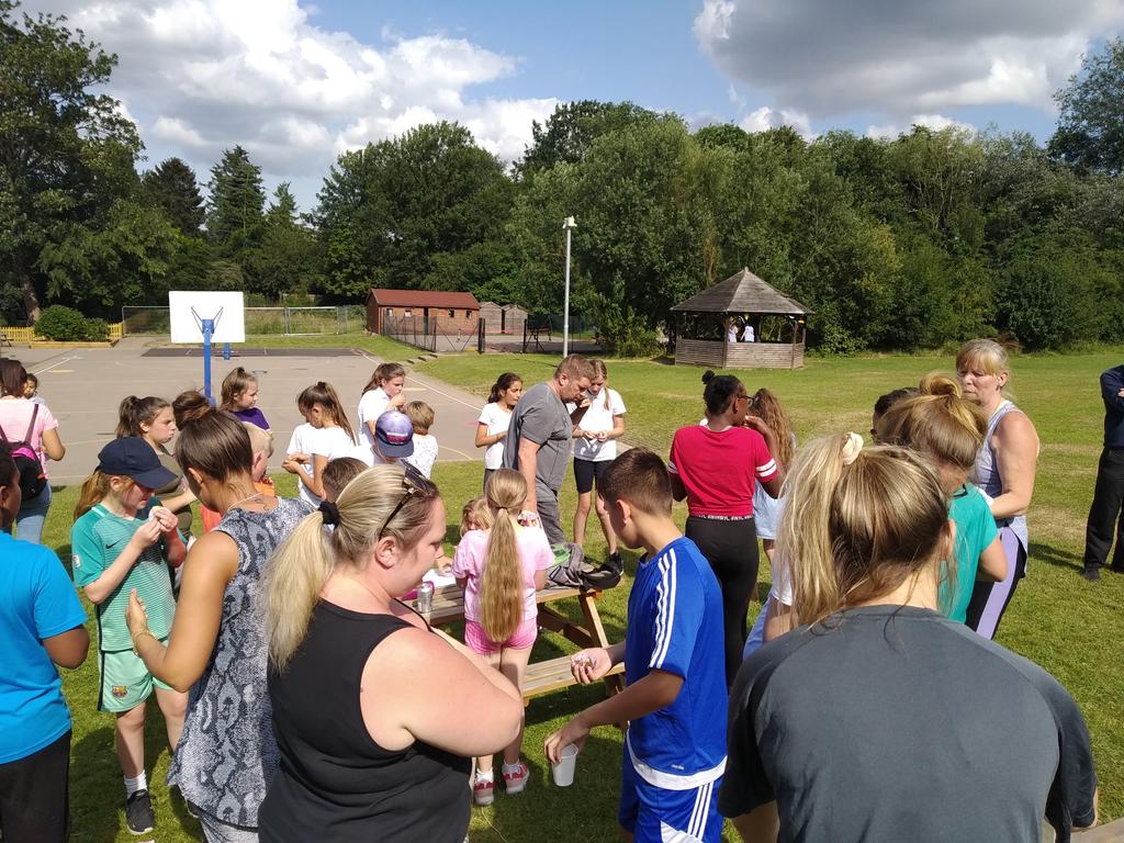 RoydonPrimary's tweet photo. The staff Vs Year 6 rounders match was enjoyable this evening! An 12-8 victory to the staff was followed by refreshments and cakes! #roydonprimary #staffwin #wellplayed https://t.co/U4rmDkNTxH