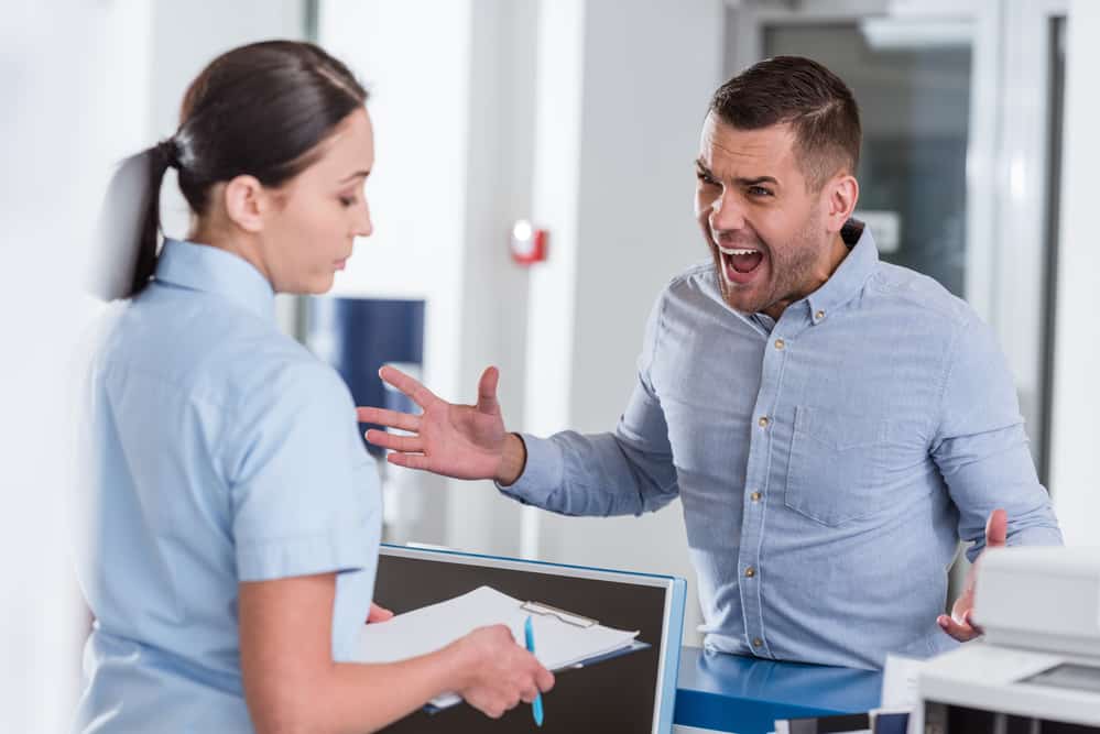 Violence Against Healthcare Staff in the Workplace - 

As a society, we seem to be less civil. Violence against healthcare staff in the workplace is on the rise.  I have been in the ... #NurseJobs #TravelNureBlog #wanderingnurses wanderingnurses.com/violence-again…