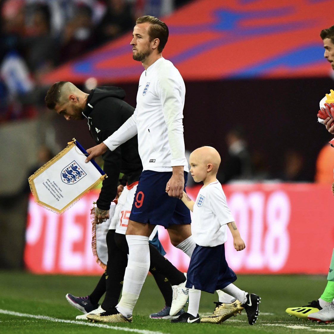 England's tweet photo. Last September, we were proud to be led out by five-year-old Ben Williams. It’s with immense sadness that we’ve learned he recently passed away. 

Ben’s family are now raising money in his memory for @AcornsHospice – please support them if you can: https://t.co/mYEeTSKI4h https://t.co/oDsiTjP9dF