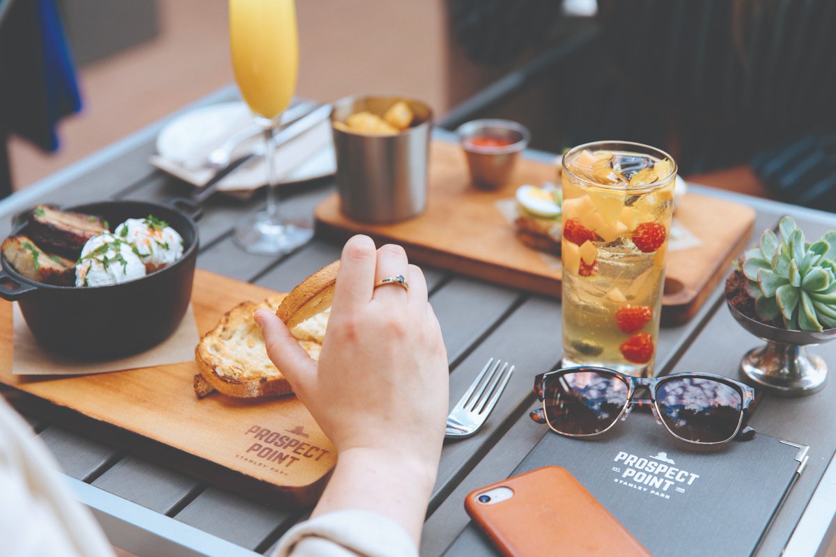 Brunch o' clock is 11am-2pm daily. Make the point of putting it on your list on your visit to Stanley Park. #vancouver #yvrbrunch #prospectpoint #yvr #explorebc #stanleypark
