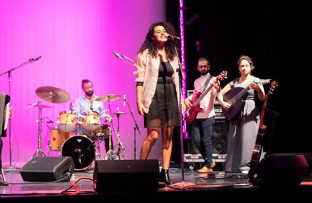 LBCArts_Culture's tweet photo. You're invited to the #PeoplePowerPassion Outdoor Spectacular
https://t.co/YO7nBtJAit

Don't miss the main event with music, dance and projections at 9pm Friday. There's also a FREE play from Wed - Sat plus food, drink and live entertainment outside the Town Hall.

@ace_southeast https://t.co/0UuVvDufHB