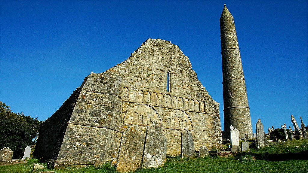 Declan Irish for "man of prayer" or "full of goodness"! St Declán of Ardmore, Co Waterford lived in 5th century. Founder of monastery before St Patrick brought Christianity to Ireland. Patron saint of the Déisi of East Munster. Popular name e.g.  @antanddec's Declan Donnelly!