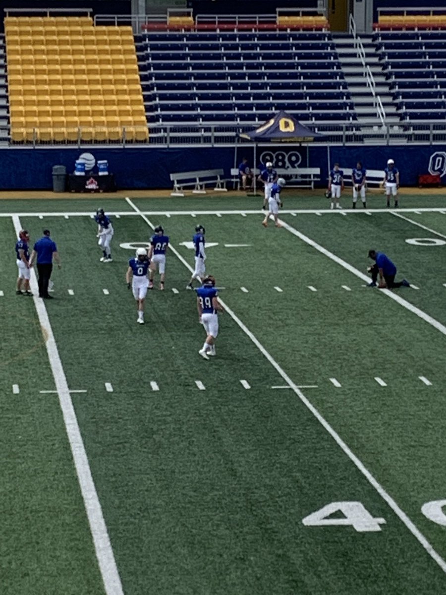 BexSaunders7's tweet photo. Game day!! #LetsGoScotia #easternchallenge #FootballNS Number 89 ❤️🏈 #handegg https://t.co/wqgm3sQAeb