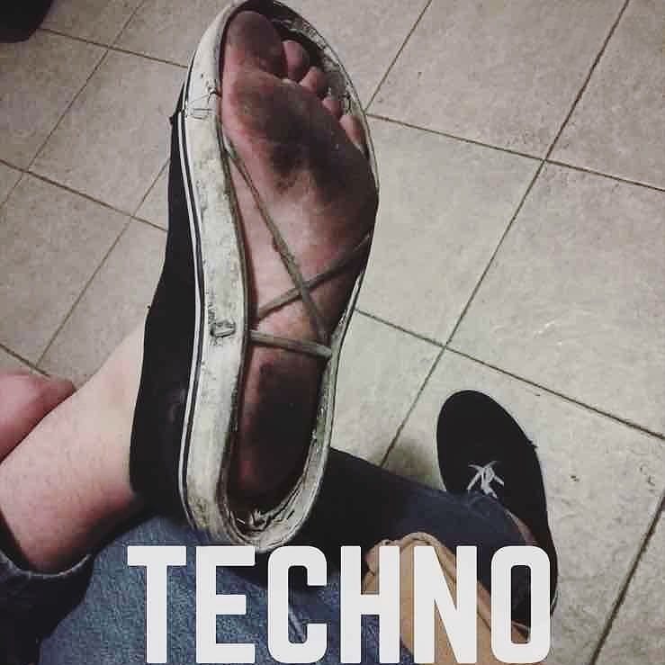 techno_mood's tweet photo. owwww that was one hell of Rave 😎🖤
.
.
.#technogirls #technomusic #technomood #technolovers #technotime #technotattoo #technopeople #technopeoples #technomemes #technodance #technoparty #technolife #technosigns #technomonday #technomorning #technoconnectingpeople https://t.co/9ER0nfQpq9