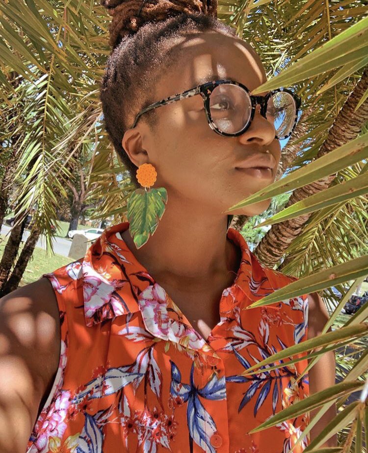 nextuponline's tweet photo. This Liberian queen @EssahCozett builds the community w her motivational words and great podcast! If you haven’t peeped.. tune into #essahsway ‼️⚡️shining light and love internationally ❤️ https://t.co/TRlFbOMn2m