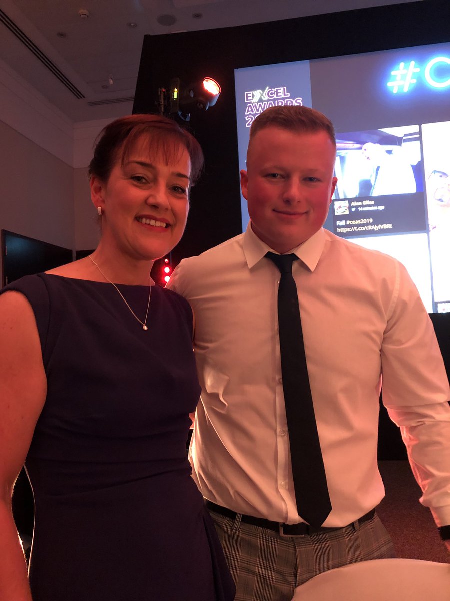 CarolGeldard's tweet photo. #CEAs2019 So proud of ‘our Harry’ #ReadingSuperHost 😁 https://t.co/k9rWF2Porc