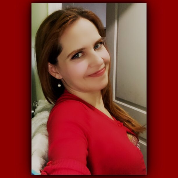 KatelynMallone's tweet photo. Say yes to the RED! #red #redclothes #redtop #redsmile #redhead #ginger #gingerhairedgirl #gingerhair #smiles #smile #saycheese #saycheesedigital #sayyes #sayyestored #cheese #selfies #selfieart #selfie #selfie #selfie_time #selfiephotos #bestselfiepics #selfiepics https://t.co/eT2gMJ6MbX