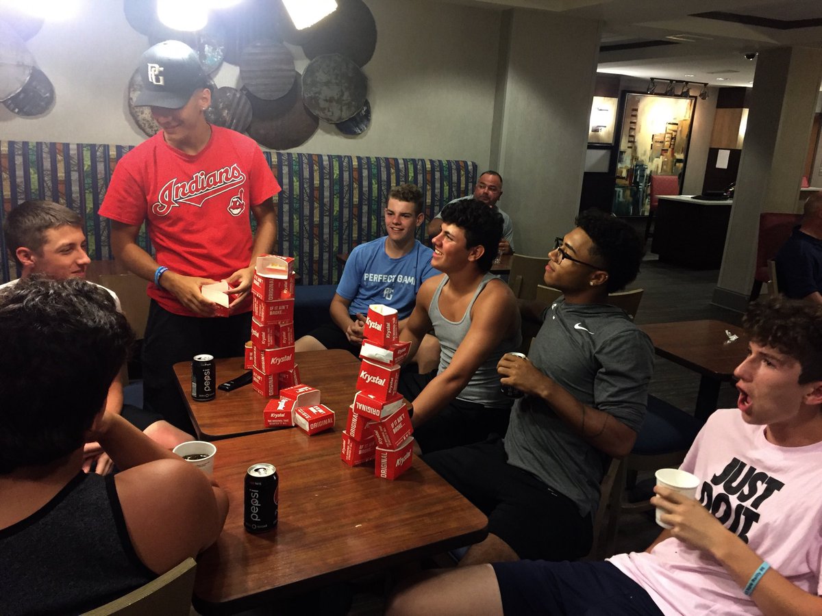 teldo11's tweet photo. After 60 Burgers while taken in during MLB Homerun Derby. #DaveGallagher22
#Full_Depth https://t.co/MEhmtB0uPm
