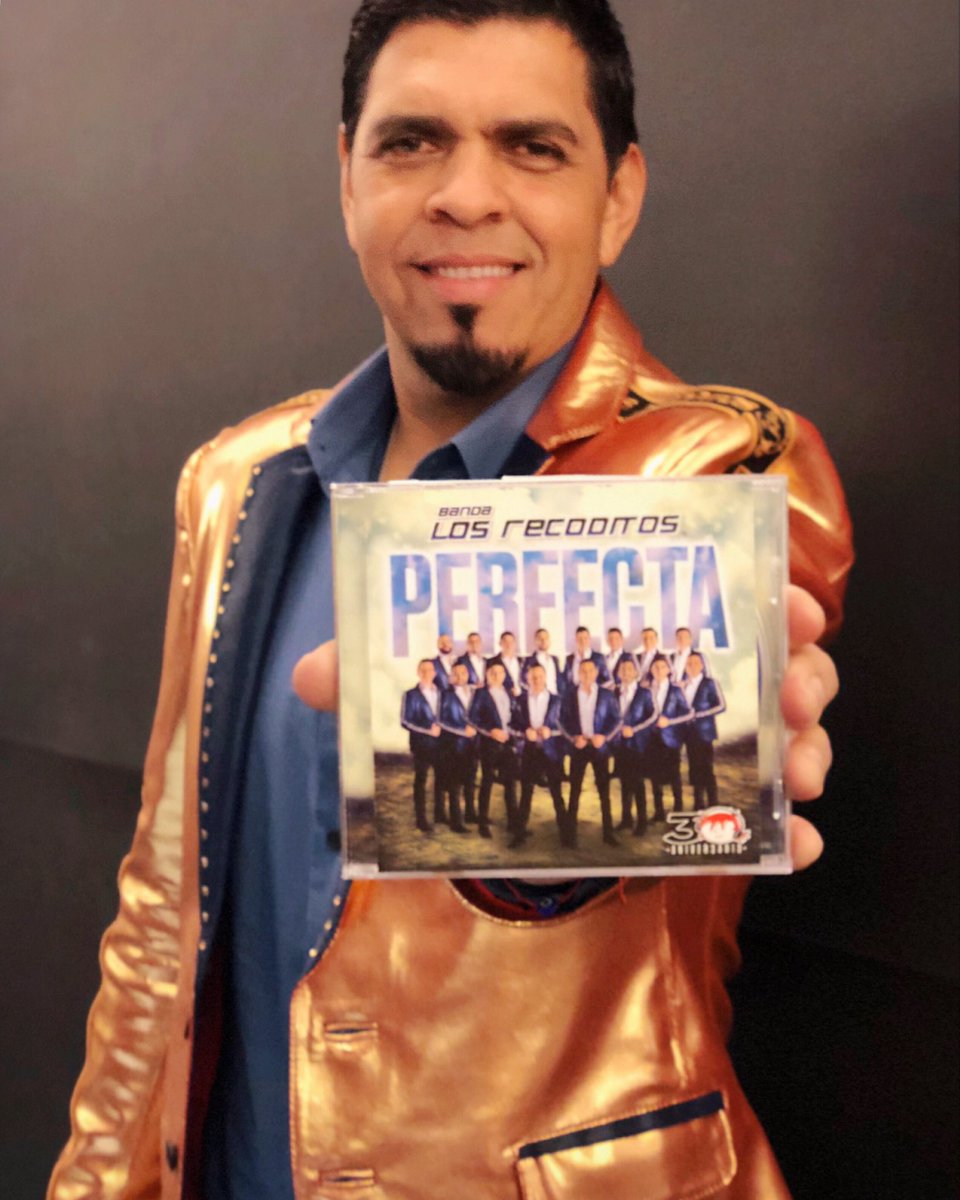 SoyElFigueroa's tweet photo. Les presento nuestro nuevo bebé.. #discoperfecta @BANDARECODITOSS gracias por su apoyo!!!! https://t.co/14OsuEcGWn