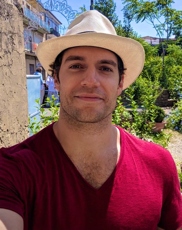 Henry Cavill 🍓 © tweet media