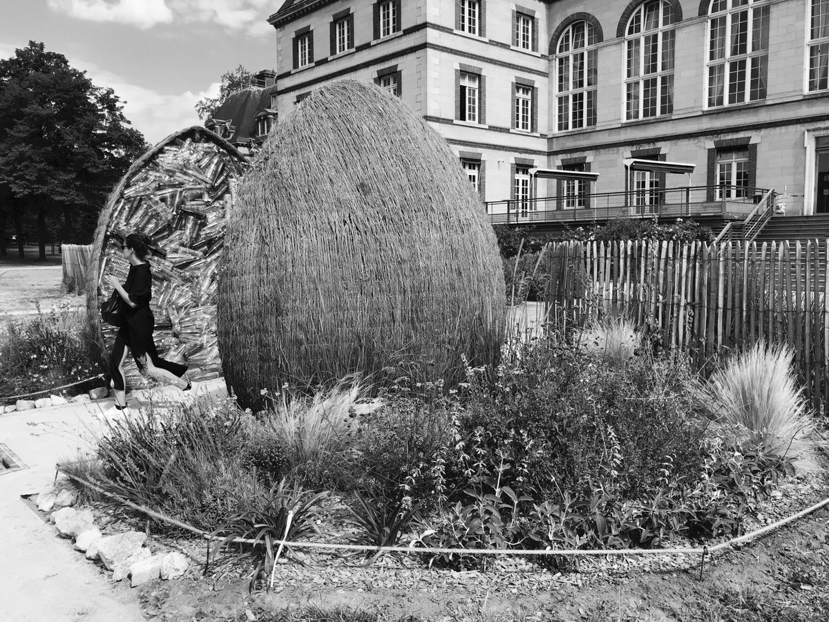 MKingLama's tweet photo. À voir tout l'été : #Jardinsdumonde #Plastisphere #ciup à la Cité Internationale  @ciup_fr https://t.co/01T4hPVAjN