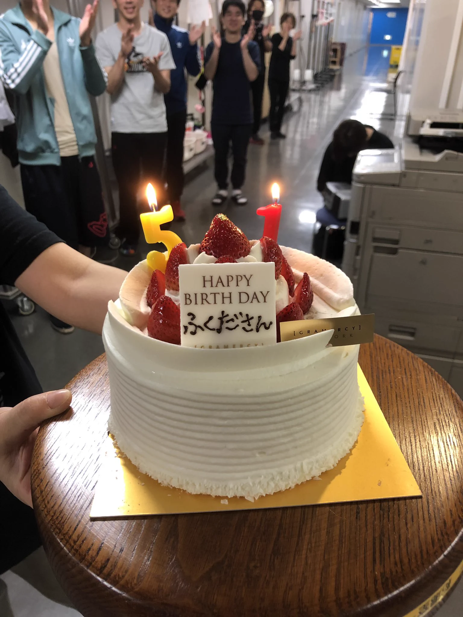 祝！福田監督の誕生会に「今日から俺は」の三橋と伊藤もお祝いに駆け付けたｗ