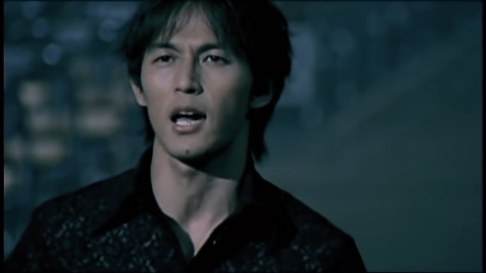 B'z　稲葉浩志　2001 写真 B'z 稲葉浩志 2001 写真 - メルカリ