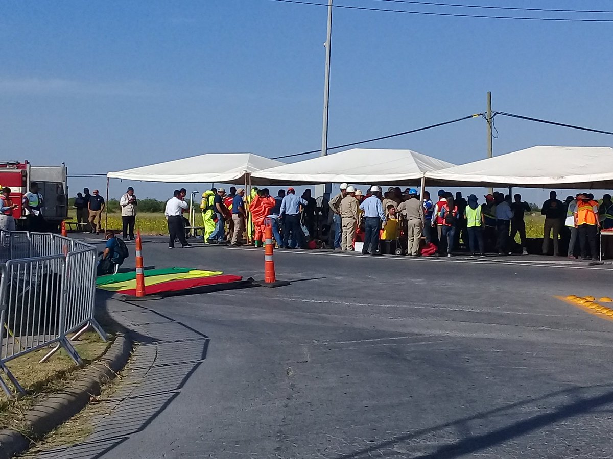 MridaOscar's tweet photo. Simulacro Binacional #Matamoros #Brownsville2019 #Emergencias911
 https://t.co/8fwNLVHmhG https://t.co/NerXcqUvNK