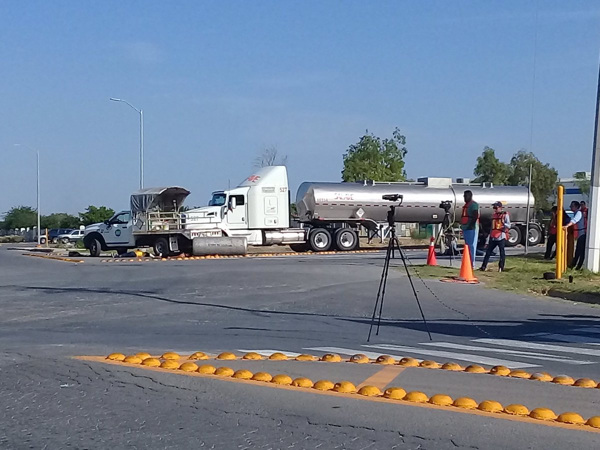 MridaOscar's tweet photo. Simulacro Binacional #Matamoros #Brownsville2019 #Emergencias911
 https://t.co/8fwNLVHmhG https://t.co/NerXcqUvNK