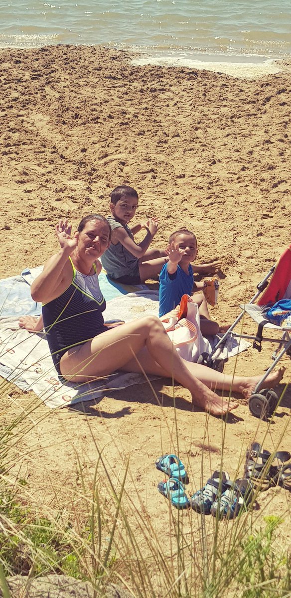 MarcelleMenet's tweet photo. Une belle journée à la Bernerie en Retz pour 50 personnes du quartier
#bernerieenretz #labernerie #mer #plage #sortie #détente https://t.co/ARmKv8UO3S