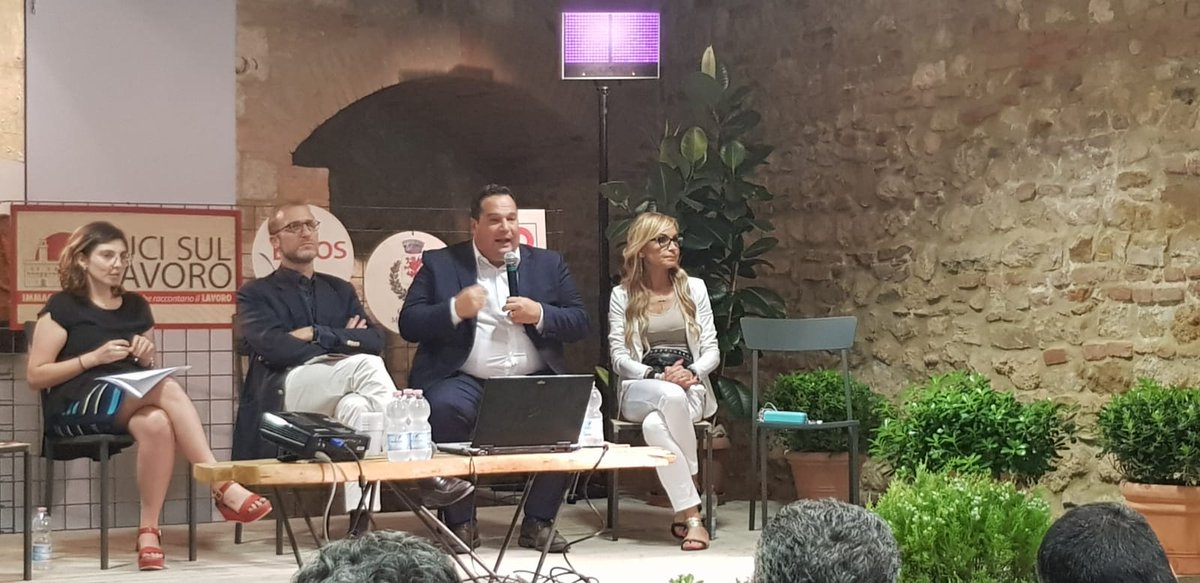 asstel_it's tweet photo. . @ClaudioDurigon: i fondi per la #formazione 👩🏫 sono mal spesi perché manca il macht tra domanda e offerta.
Le esigenze dei territori devono essere al centro del nostro impegno.
#12luglio #LSL19 https://t.co/0Ak9d5oYMu