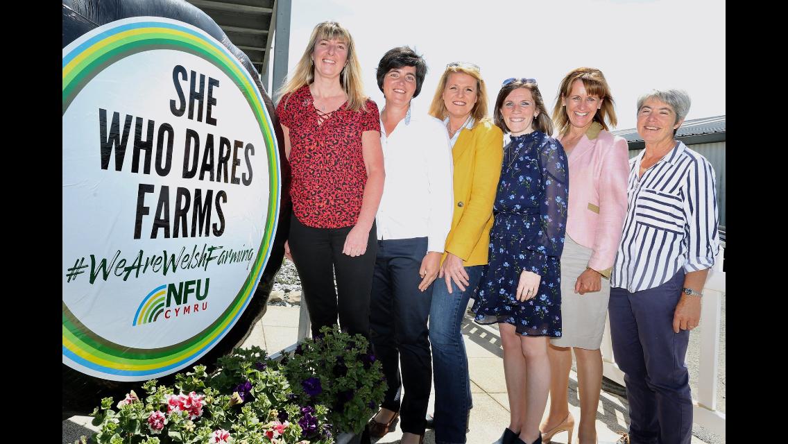 Yn dilyn cynhadledd #shewhodaresfarms, dyma ein hasiant ni Sioned Mair oedd yn un o'r siaradwyr gwadd eleni.

Our agent Sioned Mair was one of the guest speakers at this year's #shewhodaresfarms conference. <a href="/NFUCymru/">NFU Cymru 🚜</a> <a href="/FarmingUK/">FarmingUK</a>  #anrhydedd #proud #farmingwales