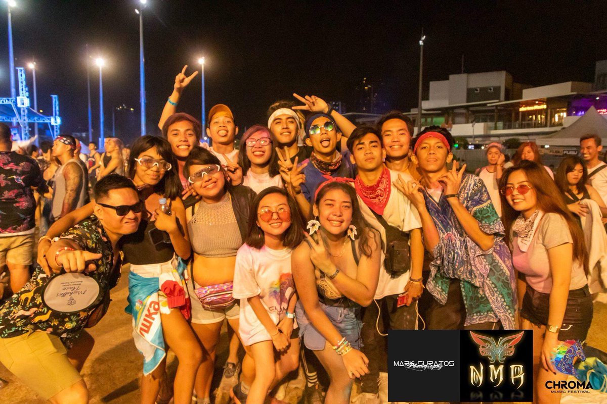 TeamLowkeyz's tweet photo. Who wants to join our squad for upcoming events? Don't be shy, Dm your fb acc 😉🤙
#WeAreTeamLowkey https://t.co/0A5YJlD8nb