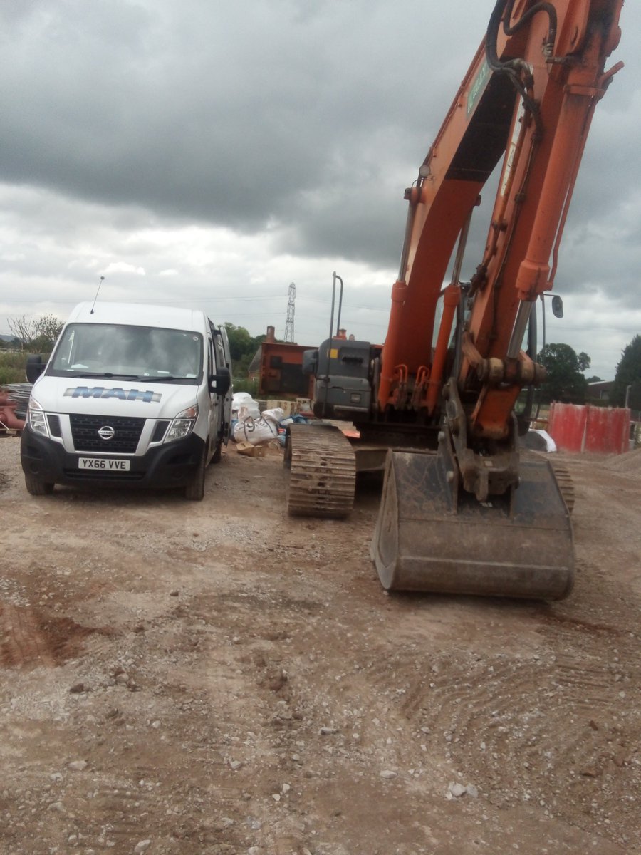 Busy Engineers in #Coventry #Birmingham happy Friday! #FridayThoughts