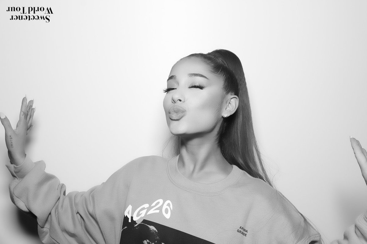 agptmedia's tweet photo. #SweetenerWorldTour 📸 Meet&Greet
#SWTPittsburgh: https://t.co/CnPA6Sf7hp
#SWTBrooklyn: https://t.co/3xCfQEUsQz
#SWTBrooklyn2: https://t.co/Kie5xGHWgy
#SWTNewYork: https://t.co/BW12ks4qbN
#SWTNewYork2: https://t.co/WFtACHaVLB
#SWTWashington: https://t.co/SFobDOYVvY https://t.co/4FOtTKI8T1