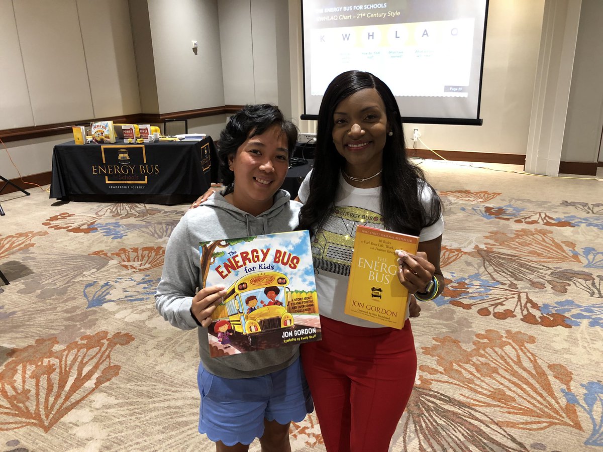 EnergyBusSchool's tweet photo. We are in the @EnergyBusSchool in Charlotte!!!! 🚌🚌🚌 https://t.co/s54VK5MfIf