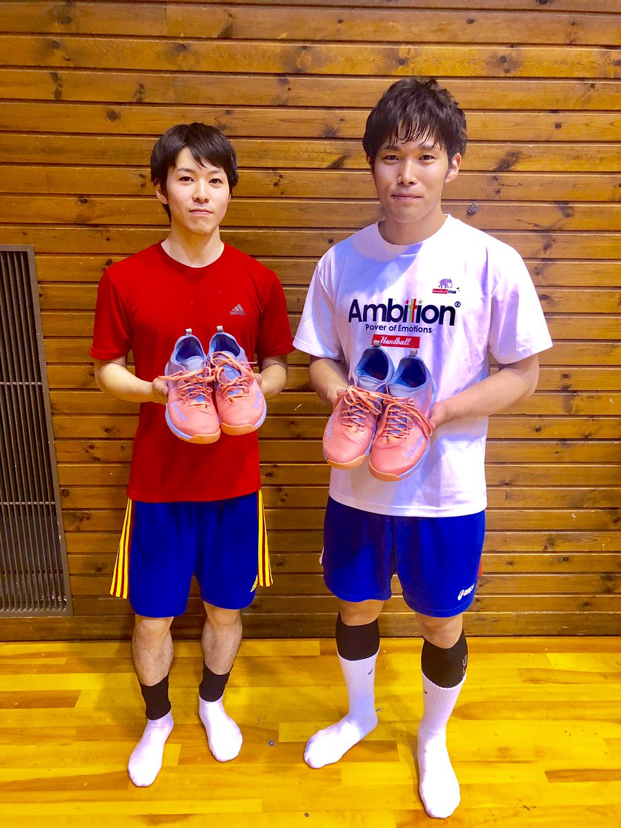 竹内功 Ko Takeuchi 明日13時から北陸電力体育館フレアでホームでの試合があります ついに日本ハンドボールリーグ開幕です 皆様の応援が私達選手の力となっております 第44回日本ハンドボールリーグも 北陸電力ブルーサンダーの応援をよろしくお願い