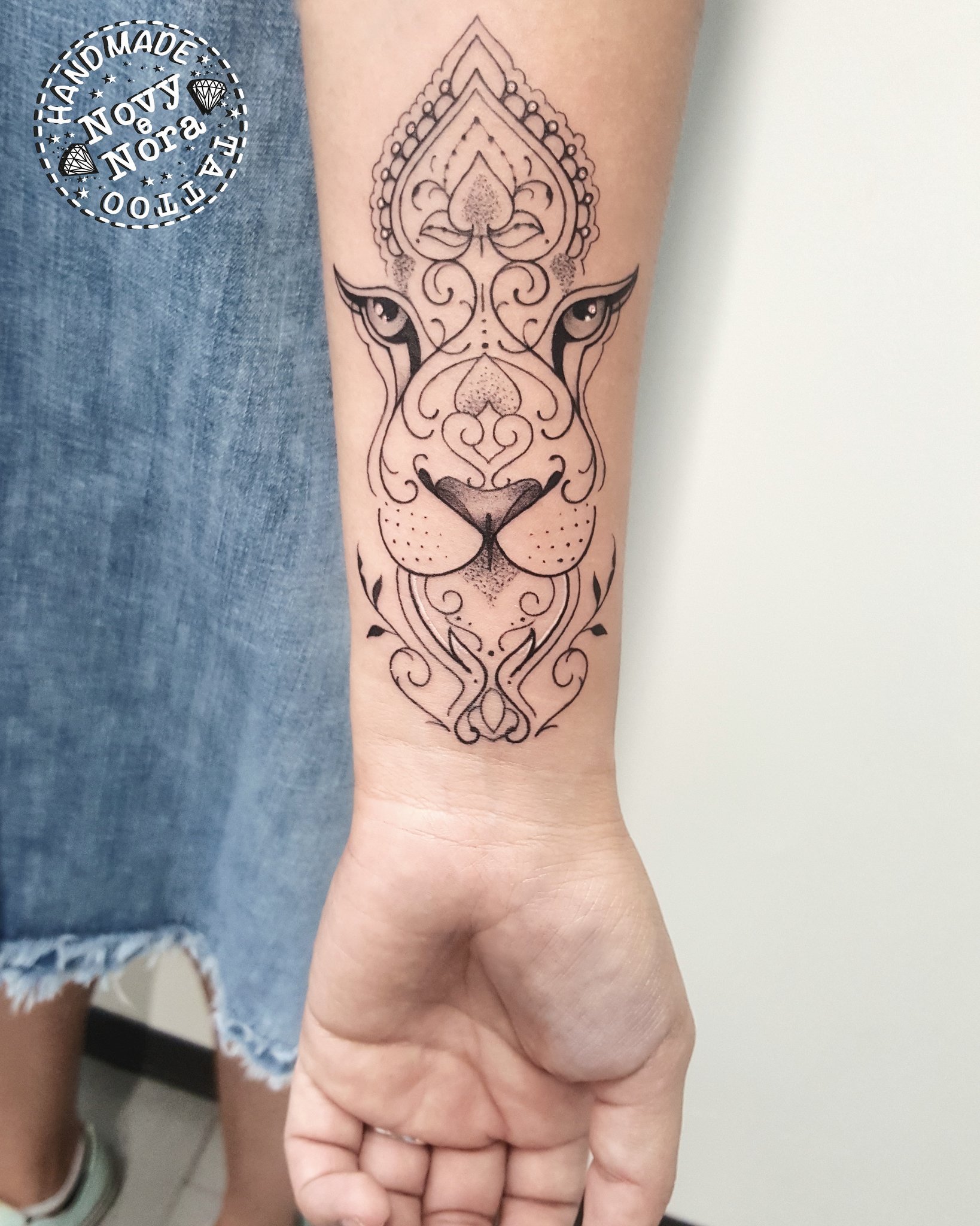 Novytattoo Handmade on X: "Lioness Tattoo #mandalaart #mandala #lioness  #mandaladesign #lionesstattoo #mandalatattoo #art #inkedgirl #tattooedgirl  #carpi #onmyskin #leonessa #dotworktattoo #indelible  https://t.co/jTdqXMBqDV" / X
