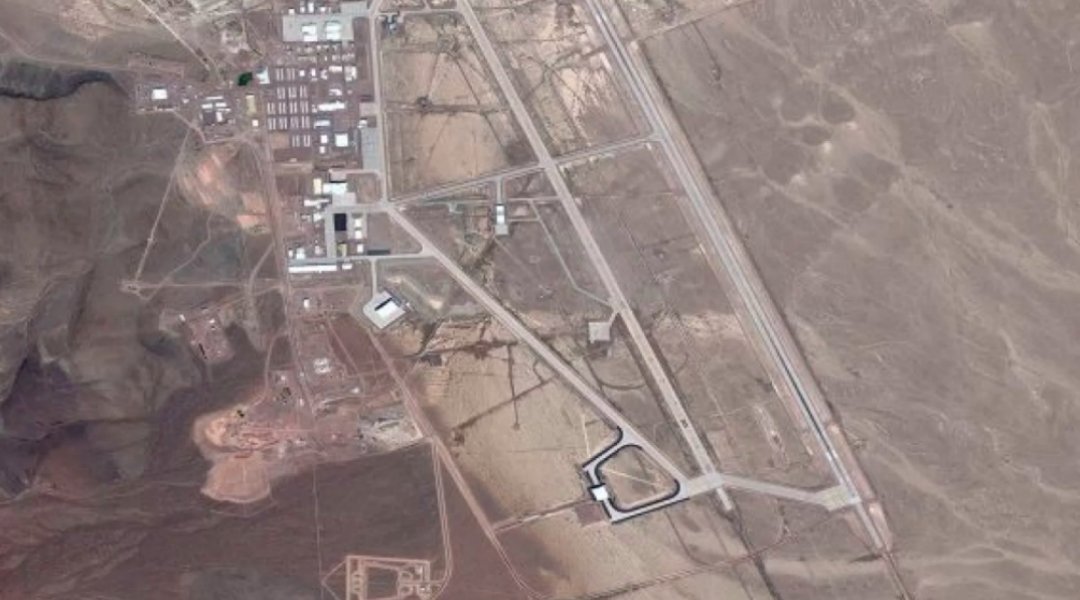 Planean una mega marcha al Área 51 en busca de OVNIs y estás invitado. cdgo.es/2YZDSJe