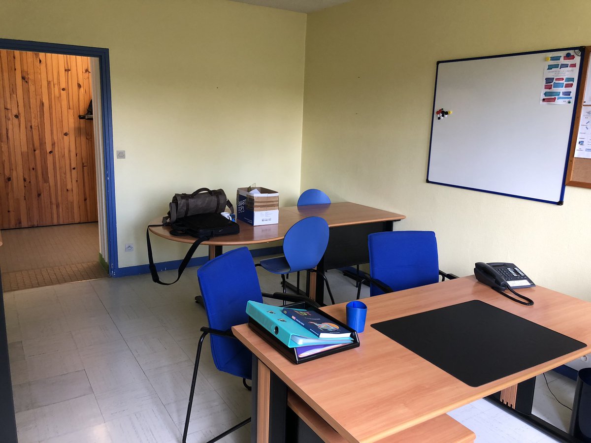 Les cartons ont été descendus aux archives, le bureau est presque rangé...l’heure des vacances approche. Merci à tous et direction <a href="/CollegeGavray/">Collège Vaudatin Gavray</a> pour la prochaine rentrée