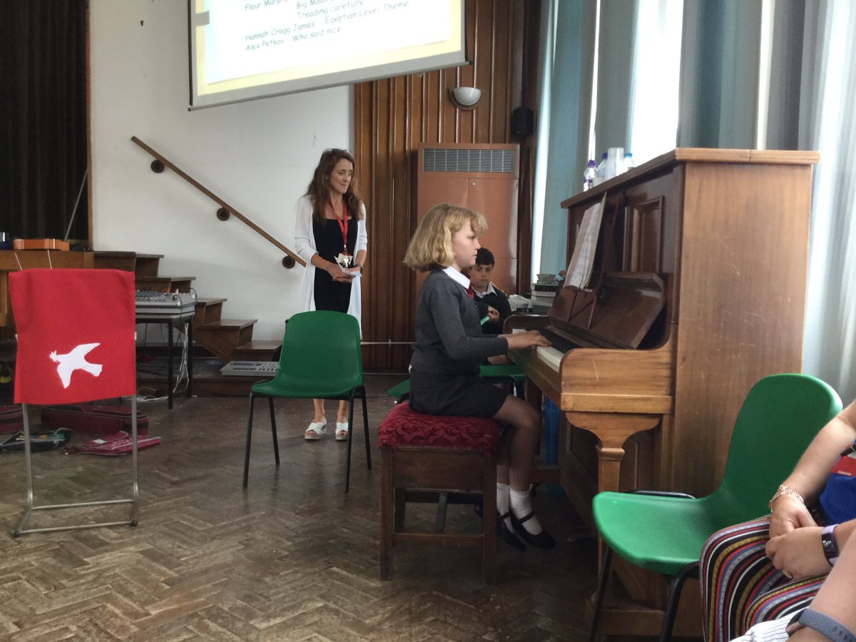 The choir also performed at the assembly and there was a fantastic acoustic version of Don’t Look Back in Anger by our guitarists!