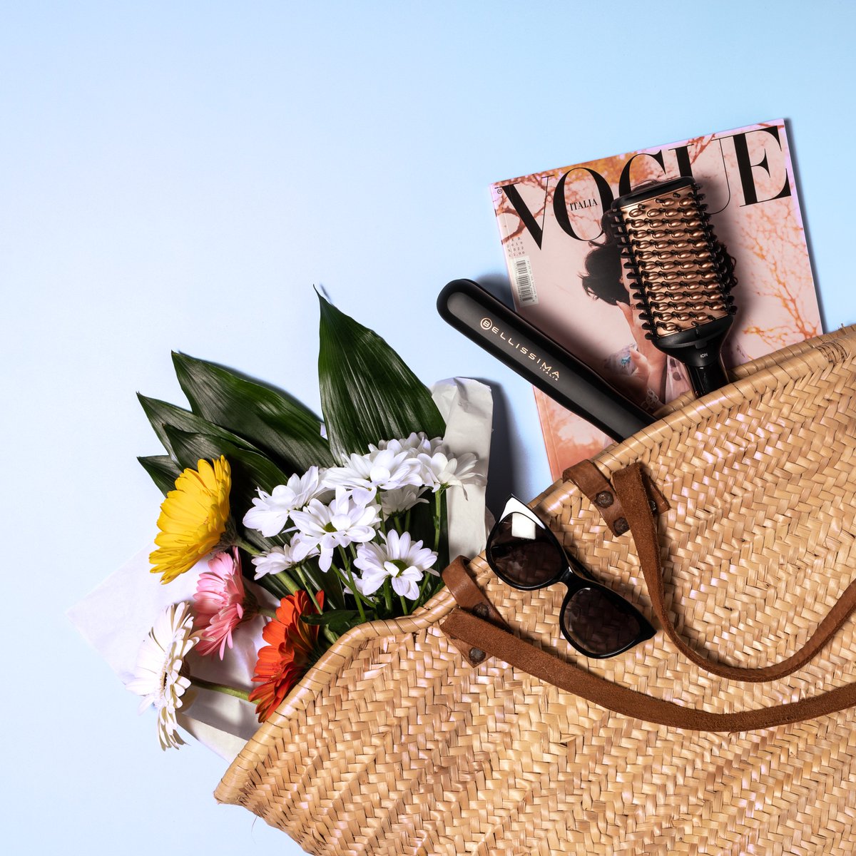 Publifarm's tweet photo. Bellissima is not just a compliment. Bellissima is also a brand name ❤️
Shots which give femininity and beauty… get inspired from the shooting realized for Bellissima @imetec_italia 📸

https://t.co/45v3PVNwqh

#publifarm #bebrave #bravecreativity https://t.co/YbOGIJz6L4