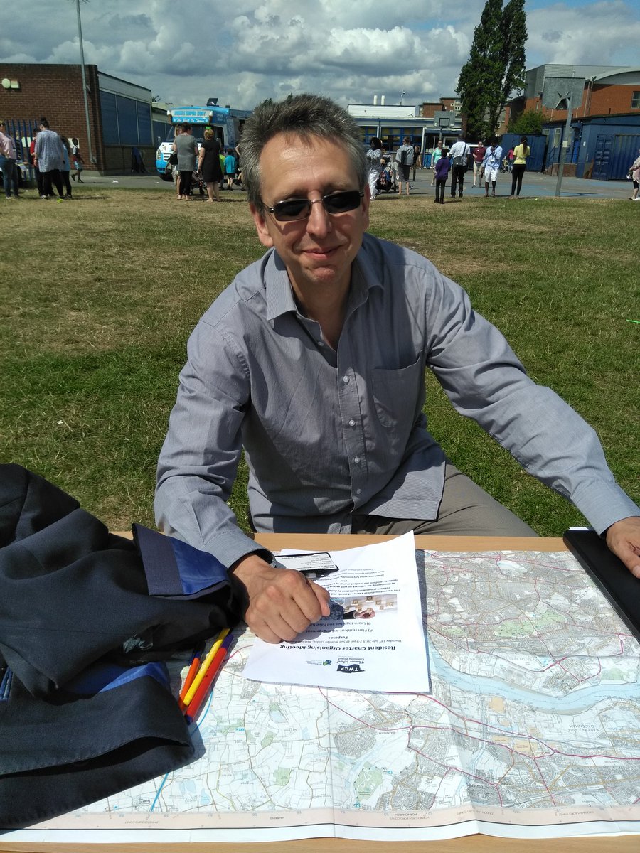 thameslifecdt's tweet image. Summer fair @TVInfants &amp;amp; @thamesviewj talking to ppl abt #residentcharter for #ThamesWard @ASF_UK @thekingsdecree @BeFirstLondon #statementofcommunityinvolvement #thatsrefreshing @AgerKelly