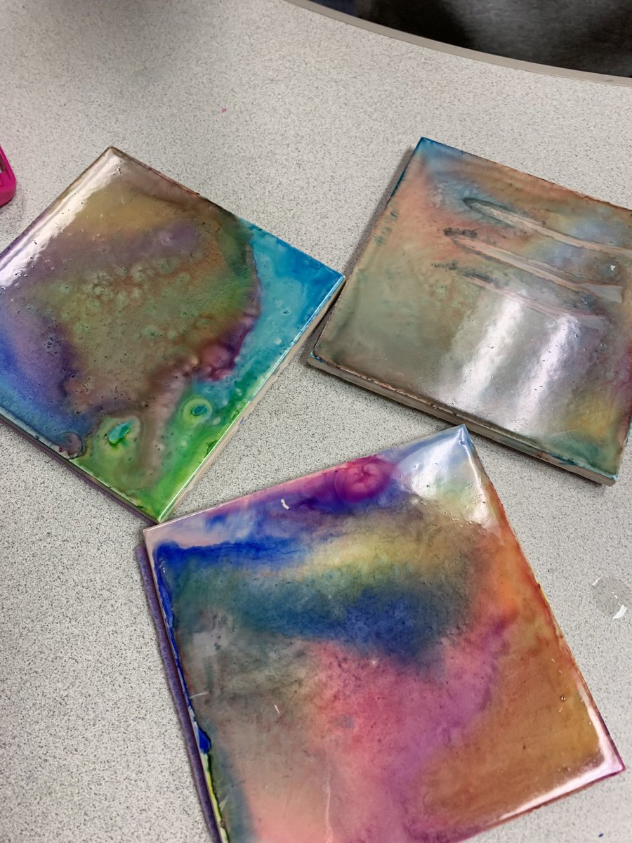ParksTeaches's tweet photo. These @amazon permanent marker coasters are out of this world! @MrJTaege #sdwsl #exploringmakerspace #getcrafty https://t.co/0MM0SvfnY6