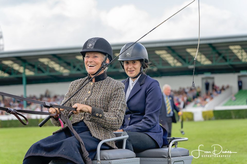 K2Photographic's tweet photo. Osbourne's making it look easy at the #GYS2019 @osbornescurry
@scurrydriving @greatyorkshow #rural #countryshow @suregrowuk https://t.co/AbuC0ewD6V