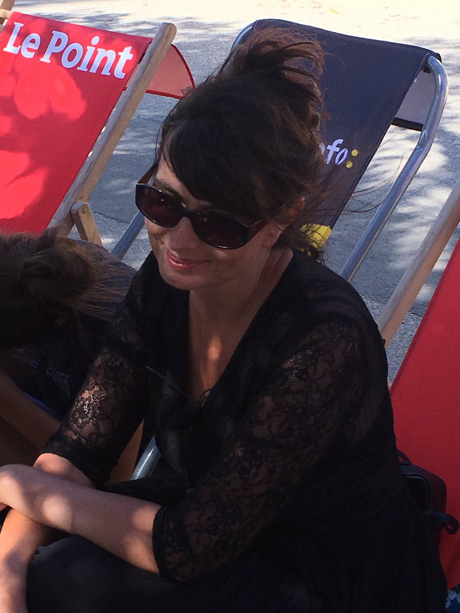 La journée se poursuit en compagnie de @valerieperrin_ et des écrivains en herbe pour l’atelier d’écriture. Un exercice ludique inédit pour la plupart d’entre eux, qu’ils n’oublieront pas! Et l’envie de renouveler l’expérience...