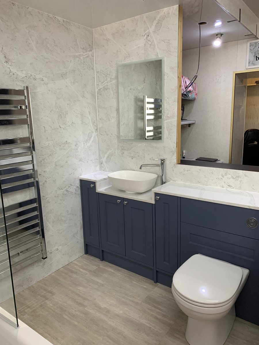 NuwaveBathrooms's tweet photo. Showroom day two... more to follow next Wednesday 😎😎😎 @Fibo_UK @CalypsoBathroom @KaldeweiOnline @mirashowers
#bathroom #bathroomgoals #bathroomdisplay #friday #friyay https://t.co/08pWQzl4gp