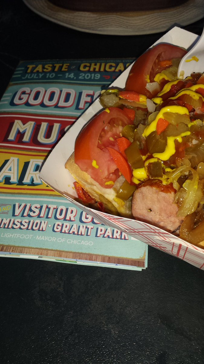 TasterChicago's tweet photo. Get to the @TasteofChi for some @kasiasdeli #polishsausage and #dinelikeapro https://t.co/Ww7uq1K6VN