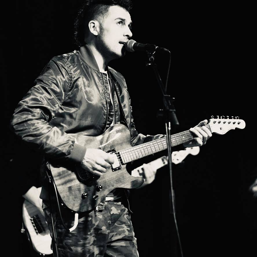 SearBuffalo's tweet photo. It's the perfect weekend for live music and drinks on the #SearBuffalo patio!🍹Here's this weekend's lineup.
Saturday, 4 pm: Marco DiMarco
Sunday, 4 pm: @VinDeRosa41, RNSM, and Sike Adisa https://t.co/RRDV72X8GO