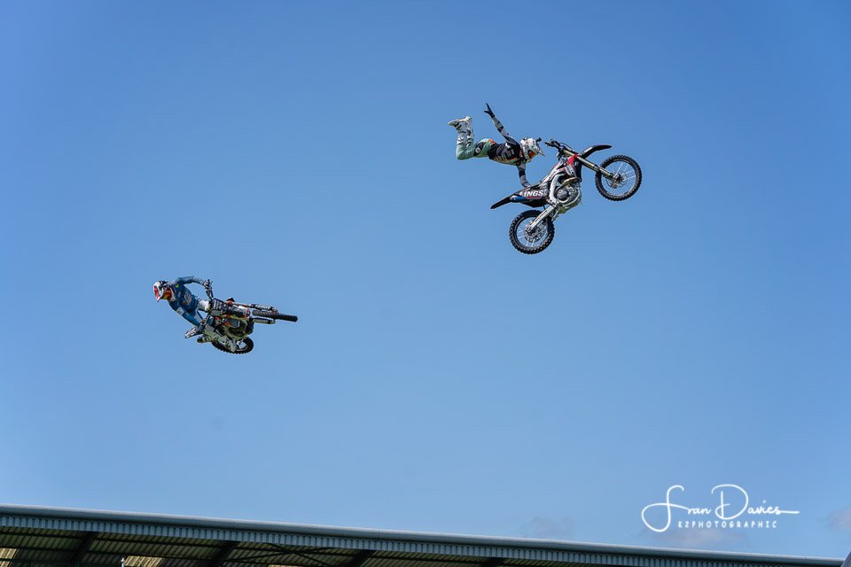 K2Photographic's tweet photo. Spectacular stunts at the @greatyorkshow yesterday from @BolddogFMX #GYS2019 https://t.co/VFXTpWwhpy